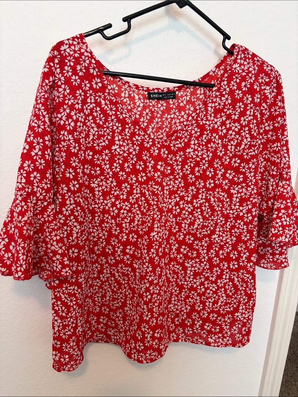 SHEIN Red & White Floral V-Neck Blouse